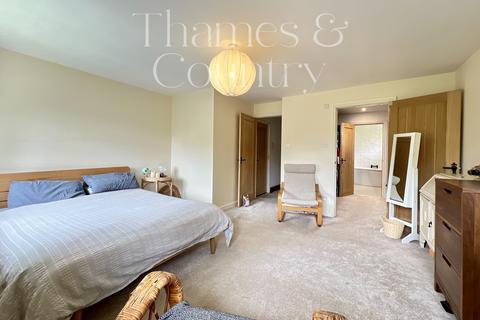 4 bedroom end of terrace house for sale, Cookham, Maidenhead SL6