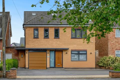 4 bedroom detached house for sale, Blackford Road, Shirley, Solihull, B90 4BU