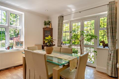 Brock Set House Broomfield Park, Sunningdale, Ascot, SL5 0JT