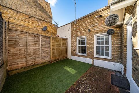 2 bedroom flat for sale, Tamworth Street, Fulham