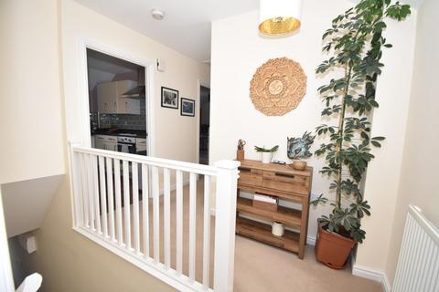 47 Admiral Way, Exeter, EX2 7GA