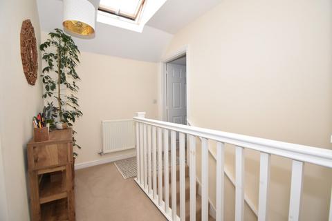 47 Admiral Way, Exeter, EX2 7GA