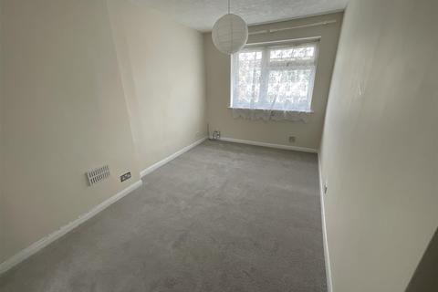 1 bedroom maisonette for sale, High Street, Caterham, Surrey