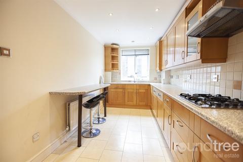 3 bedroom apartment for sale, Beatrice Court, Queens Road, Hendon NW4