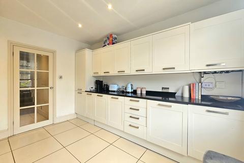 4 bedroom semi-detached house to rent, Dents Road, London SW11