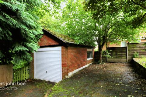 4 bedroom bungalow for sale, Manchester Road, Congleton