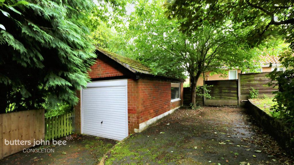 Manchester Road, Congleton 4 bed bungalow for sale £375,000