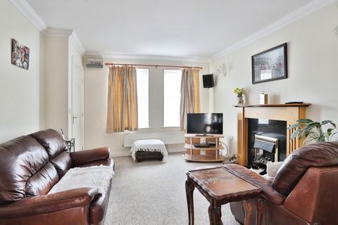 3 bedroom end of terrace house for sale, Tennyson Court, Hedon, Hull, HU12 8GG