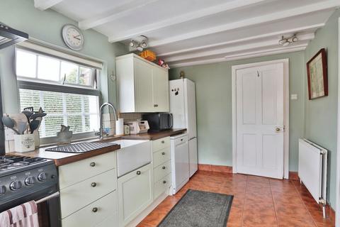 4 bedroom detached house for sale, Chapel Lane, Ottringham, HU12 0AA