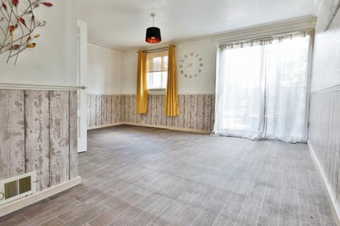 3 bedroom terraced house for sale, Topcliffe Garth, Bransholme, Hull, East Riding of Yorkshire, HU7 4SJ