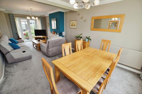 297 Corringham Road, Stanford-le-hope, SS17 7HW
