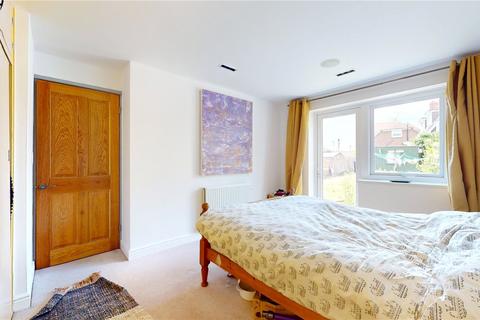 2 bedroom flat for sale, Sandringham Court, Old Salts Farm Road, Lancing, West Sussex, BN15