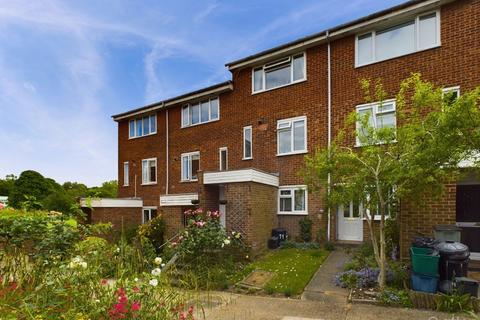 2 bedroom maisonette for sale, Bellfield, Croydon