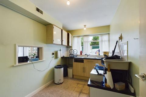 2 bedroom flat for sale, New Place, Croydon