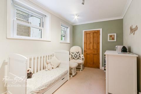 2 bedroom apartment for sale, Leyland Road, London