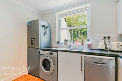 2 bedroom apartment for sale, Leyland Road, London