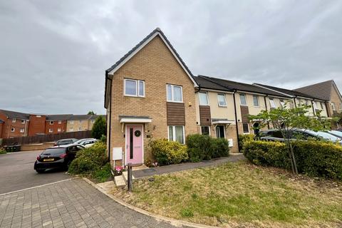 3 bedroom end of terrace house to rent, Westcroft, PETERBOROUGH PE7