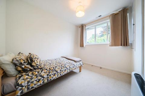 undefined, Redfield Court,  Newbury,  RG14