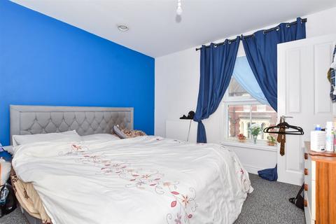 2 bedroom end of terrace house for sale, Tonbridge Road, Maidstone, Kent