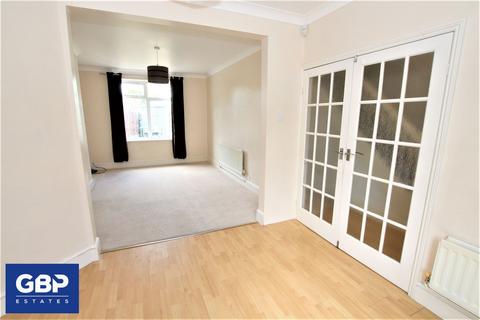 2 bedroom terraced house to rent, Hatfield Road, Dagenham, RM9