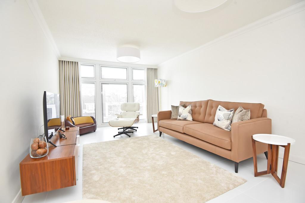 Harcourt Drive, Harrogate 3 bed terraced house for sale £450,000