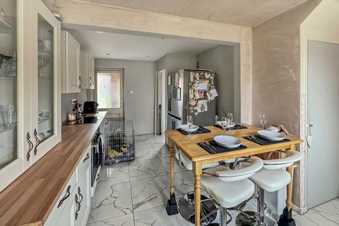 5 Ash Grove, Westbury, BA13 3NH