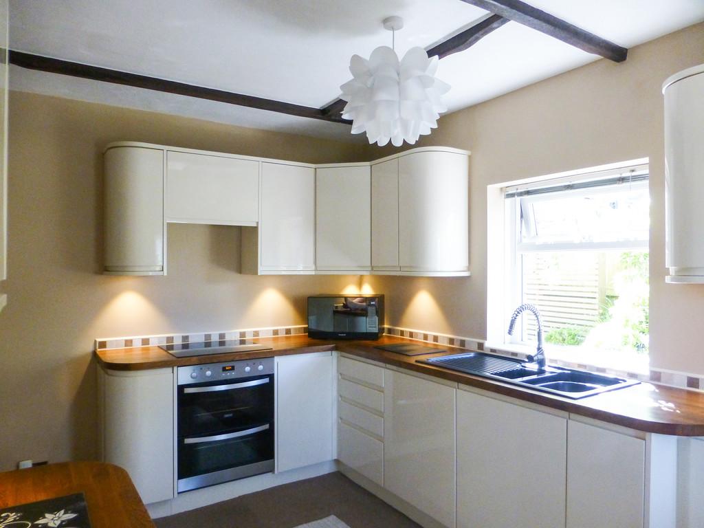 07-Kitchen