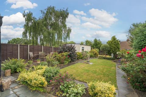 2 bedroom semi-detached house for sale, Devonshire Way, Shirley