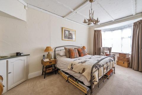39 Devonshire Way, Croydon, CR0 8BU