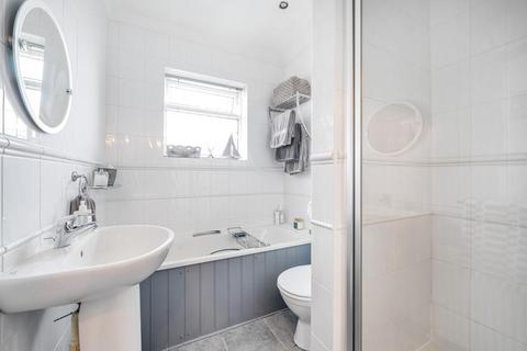 39 Devonshire Way, Croydon, CR0 8BU