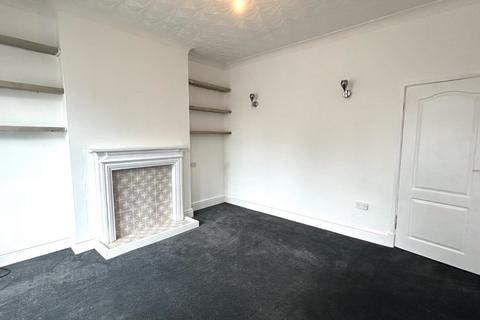 3 bedroom terraced house to rent, Kilnhurst Road, Rawmarsh, Rotherham, South Yorkshire, S62