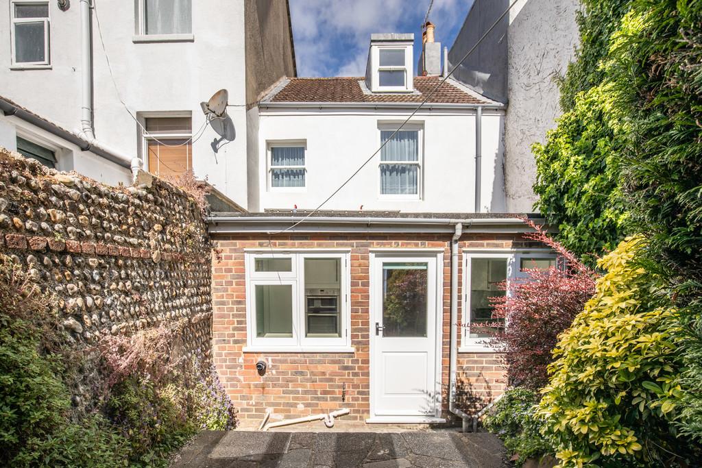 18 Dean Street6