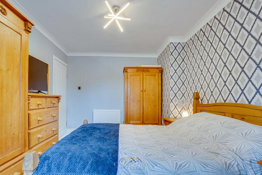 Bedroom 1.4