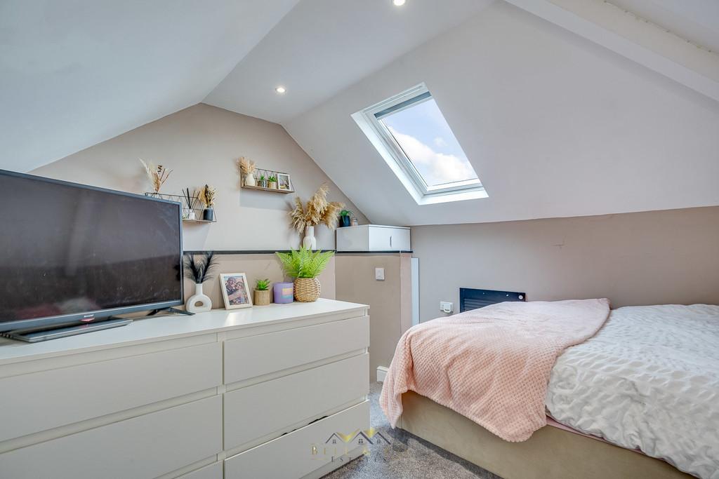 Bedroom 2.2