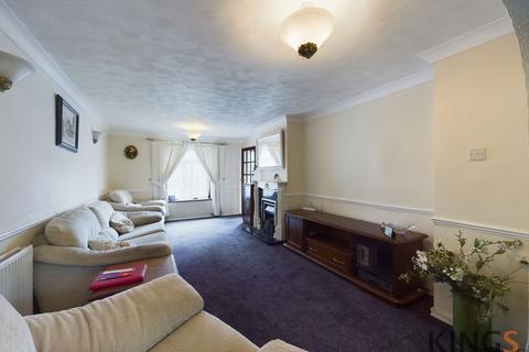 3 bedroom terraced house for sale, Furzen Crescent, Hatfield, AL10