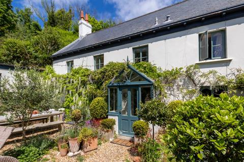 4 bedroom detached house for sale, Bouillon Road, St. Andrew, Guernsey