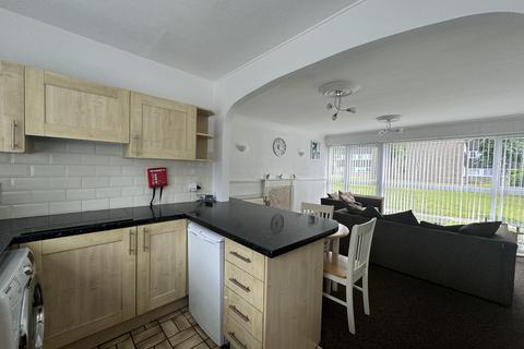 2 bedroom flat to rent, Flat 8, Elmwood Court, Pershore Road, Birmingham, B5 7PB