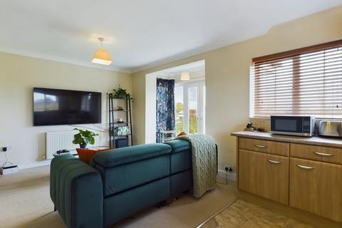 2 bedroom apartment to rent, Ty Bala, Saltney