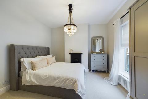 102 City Road, Derby, DE1 3RR