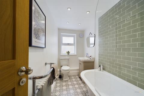 102 City Road, Derby, DE1 3RR