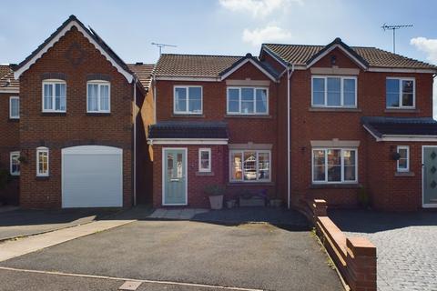 3 bedroom semi-detached house for sale, Pershore Drive, Branston