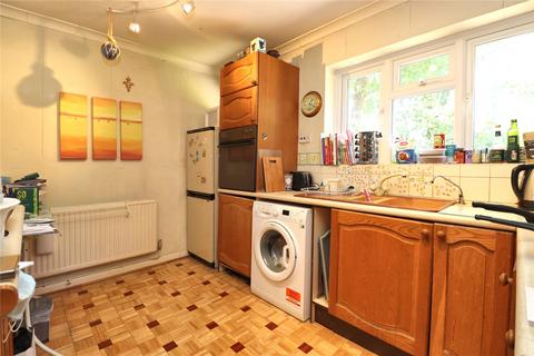 2 bedroom maisonette for sale, Shaftesbury Road, Woking GU22