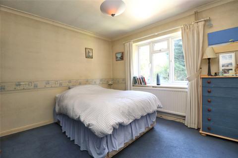 2 bedroom maisonette for sale, Shaftesbury Road, Woking GU22