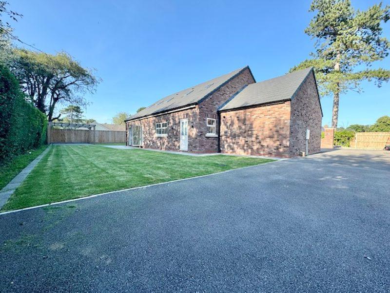 HUMBERSTON AVENUE, HUMBERSTON 5 bed detached house for sale £549,950