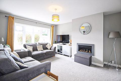 95 Ward Grove, Lanesfield, Wolverhampton, WV4 6PN