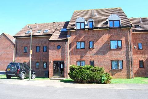 1 bedroom flat for sale, Killicks, Cranleigh