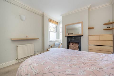 2 bedroom flat to rent, Goldhawk Road, Shepherd's Bush, London, W12