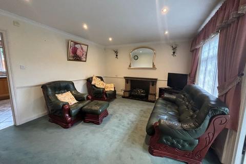 4 bedroom detached house for sale, Abbotsford Avenue Great Barr,, Birmingham B43 6HE