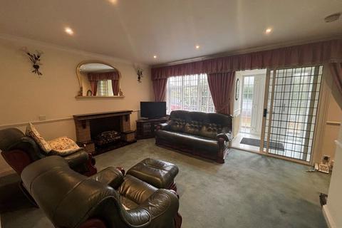 4 bedroom semi-detached house for sale, Abbotsford Avenue Great Barr,, Birmingham B43 6HE