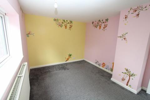 6 Cromarty Square, Heywood, OL10 3NN